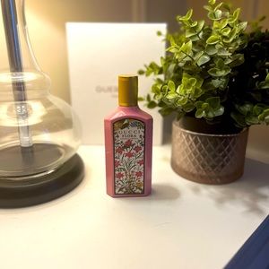 Flora Gorgeous Gardenia Eau de Parfum Gucci for women